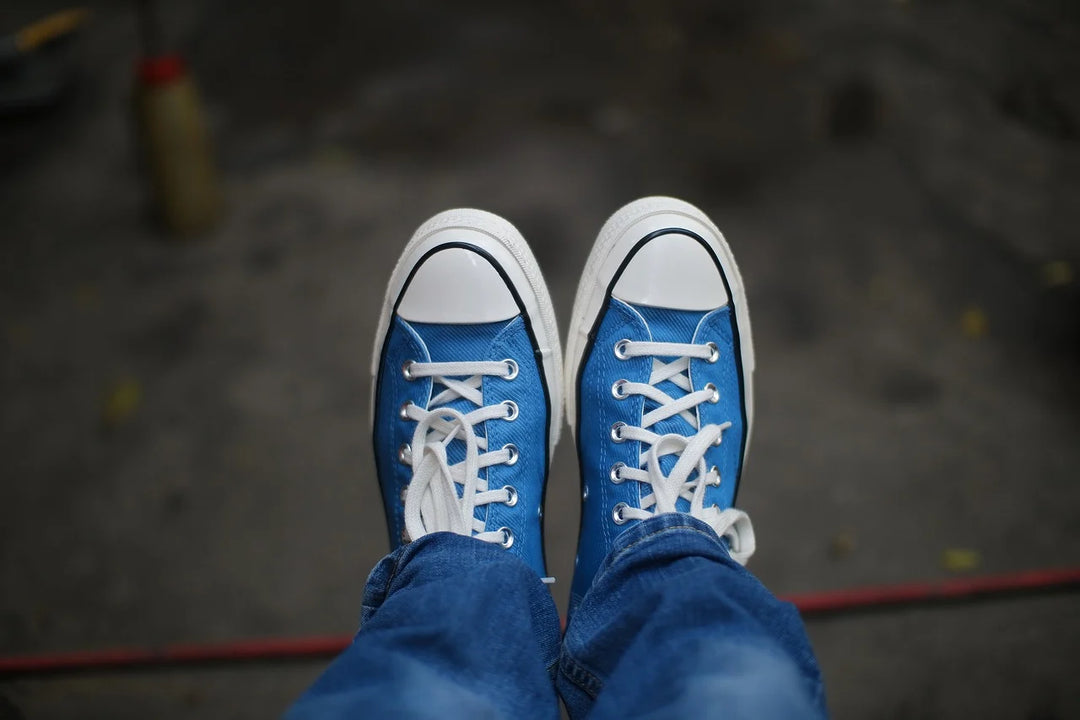 How to Clean Shoelaces Without Removing Them