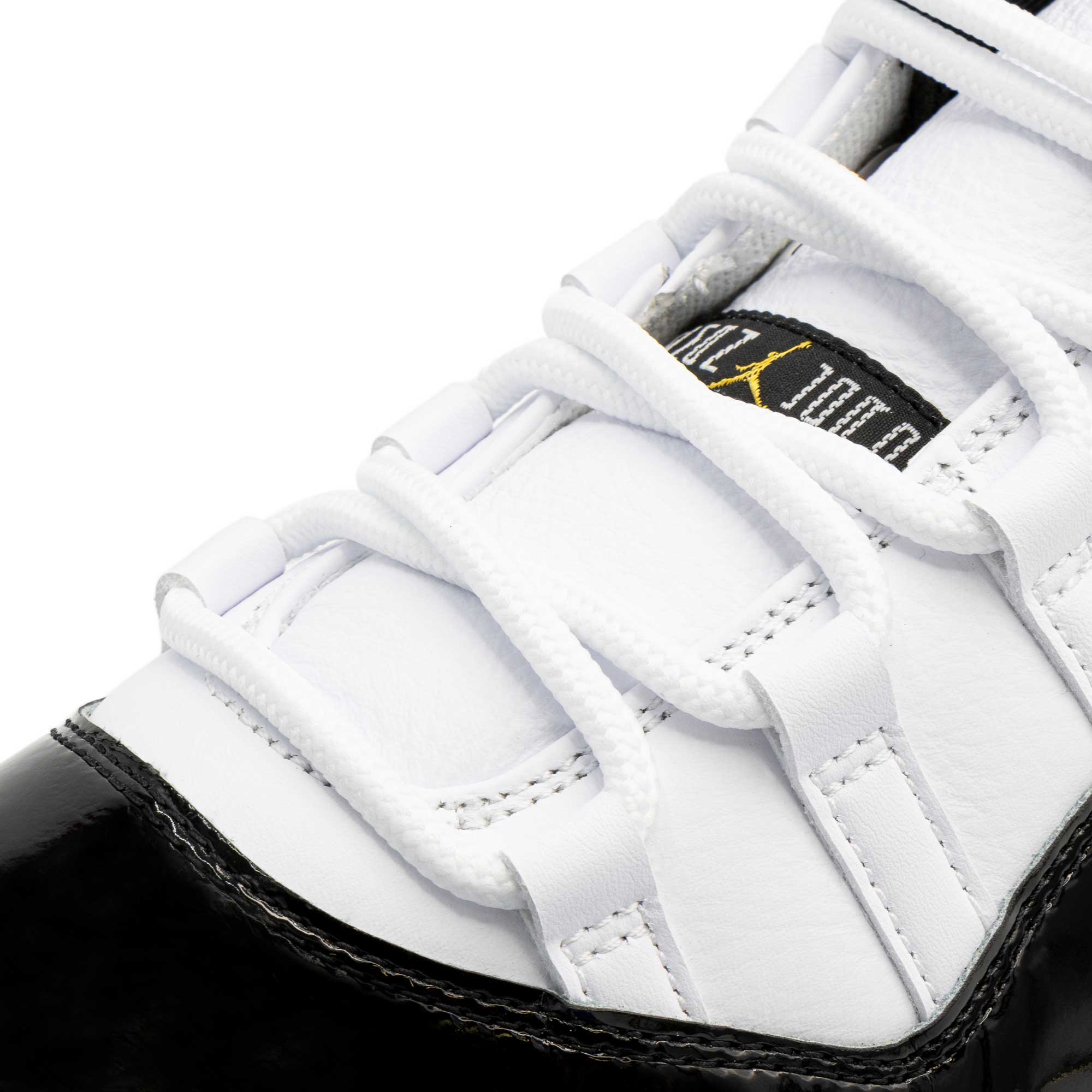 Jordan 11 white on white online